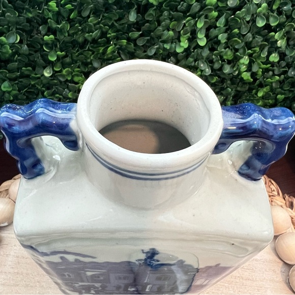 Three Hands | Lidded Jar Vase Vessel Decorative Piece | Grandmillennial | EUC - Picture 8 of 10